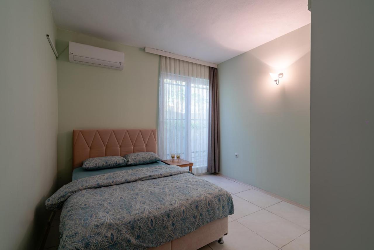 Sare Suites Downtown Antalia Esterno foto